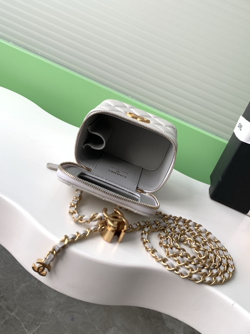 Ch**el cosmetic bags